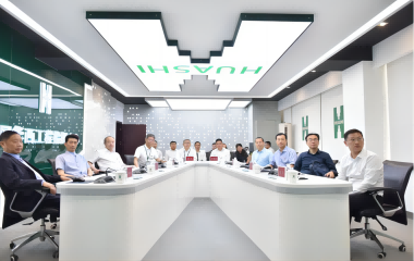 蔣錫培拜會(huì)四川華西集團(tuán)黨委書記、董事長楊斌