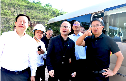 宜賓市南溪區(qū)委書(shū)記、南溪經(jīng)開(kāi)區(qū)黨工委書(shū)記劉剛率隊(duì)調(diào)研遠(yuǎn)東宜賓智能產(chǎn)業(yè)園